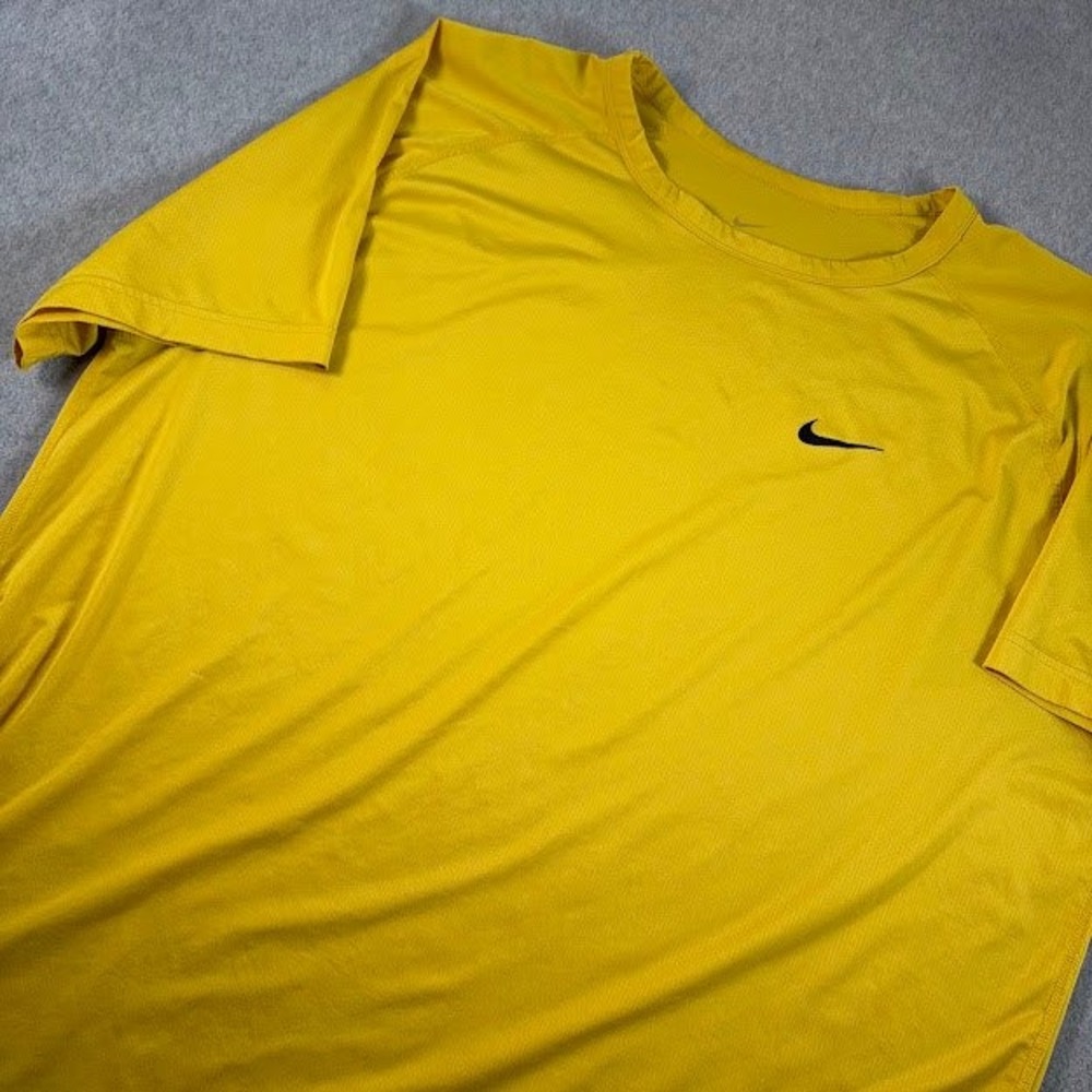 Nike Dri-FIT T-Shirt Mens XXL Yellow Solid Short Sleeve Performance Swoosh